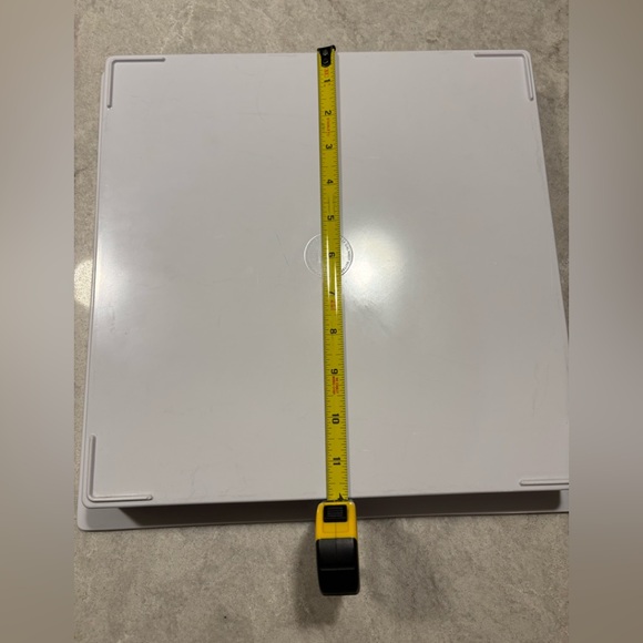 Serving Dish!  Crackers, chips, anything! - Picture 7 of 7